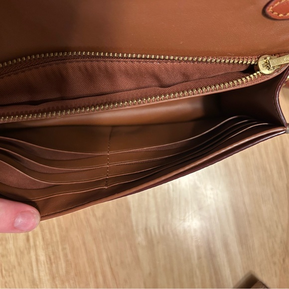 Coach purse - Picture 4 of 4